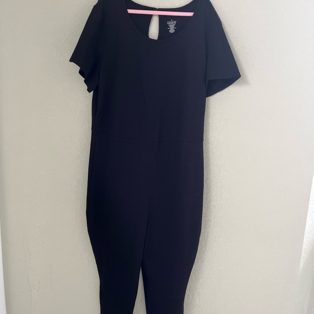 Torrid Super Soft Knits Black Wash Jumpsuit 4X Short Sleeve Keyhole